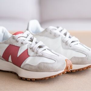New Balance 327 Women’s Shoes